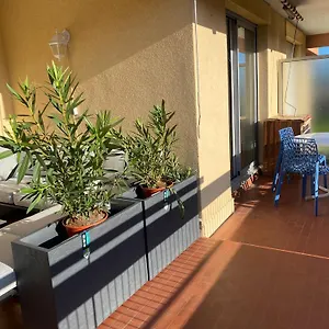 https://soleil-et-mer.fr-provencehotel.com